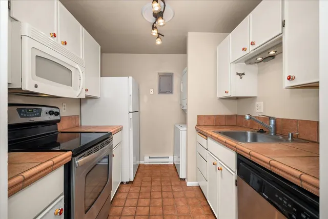 $240,000 | 4517 South Sheri Court, Spokane, WA 99223