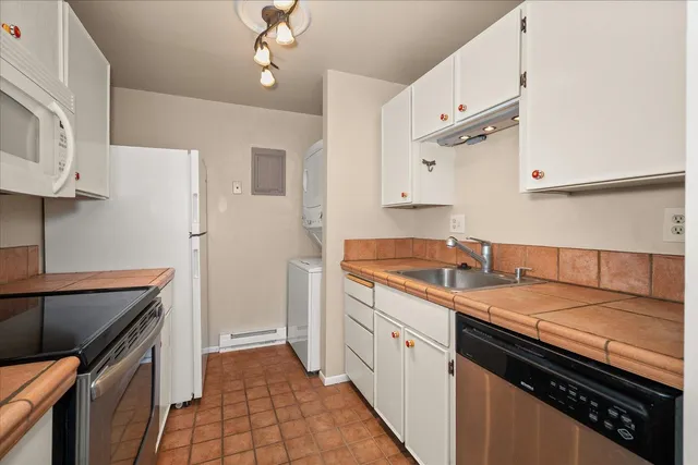 $240,000 | 4517 South Sheri Court, Spokane, WA 99223