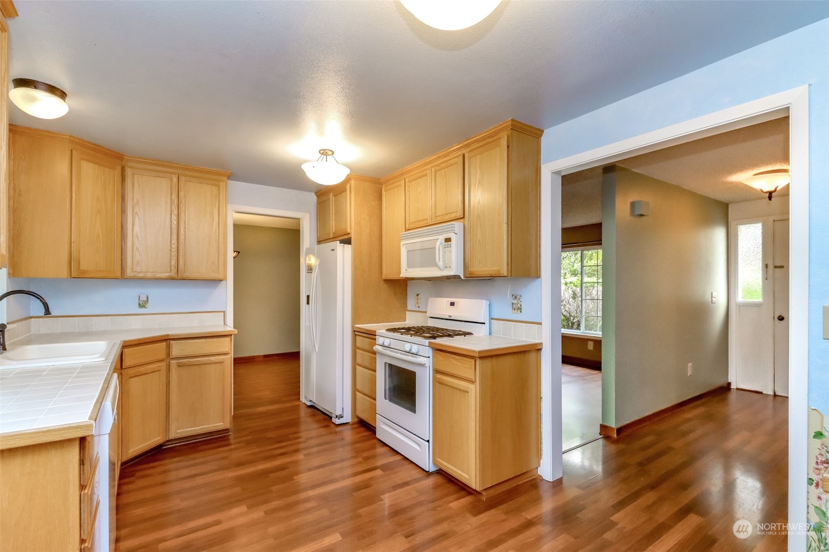 3631 Southwest 331st Street Federal Way, WA 98023 - Photo 9 of 33 Gallery Image 9