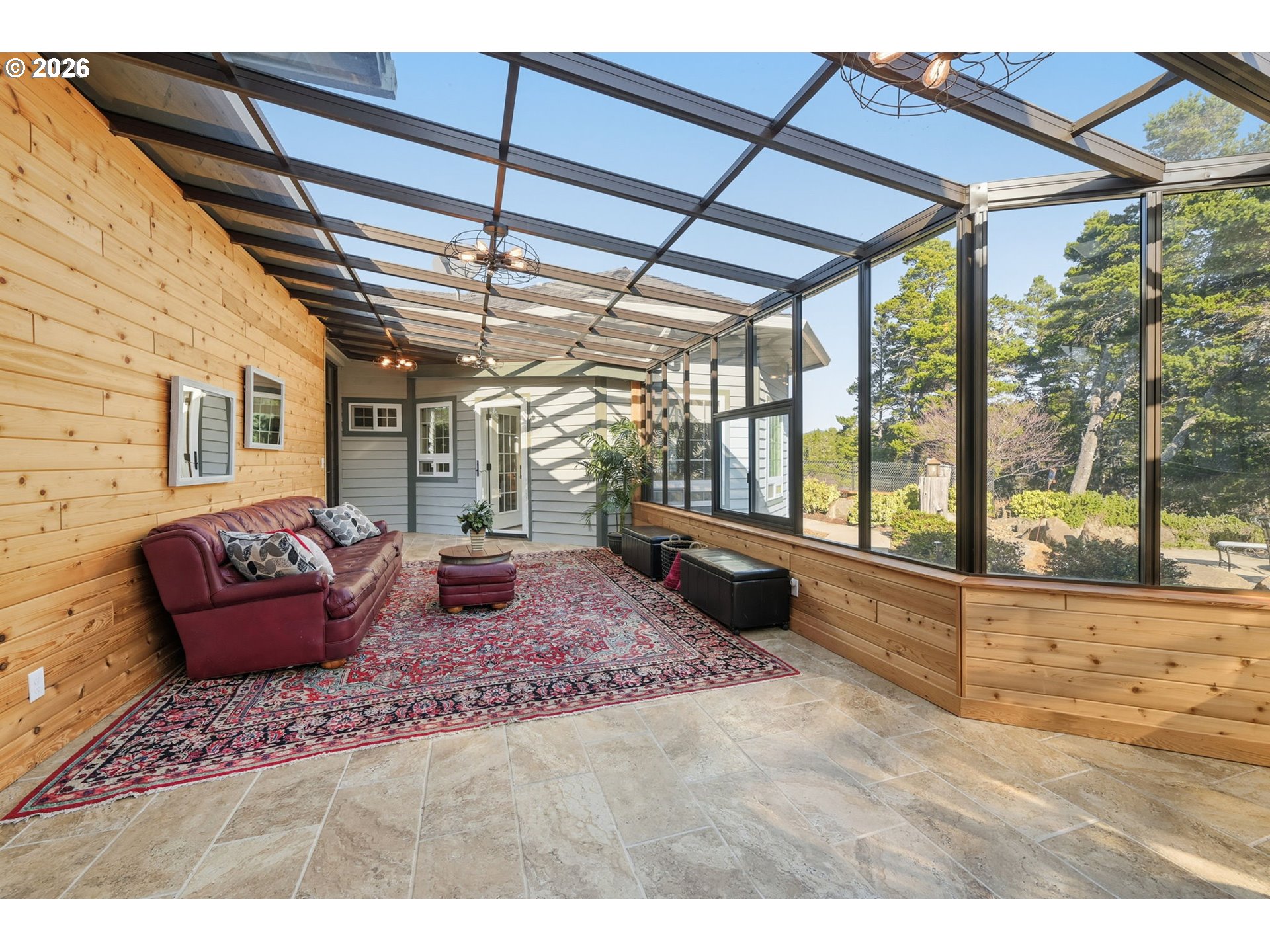 5200 Dunewood Drive Florence, OR 97439 - Photo 32 of 48 a living room with furniture