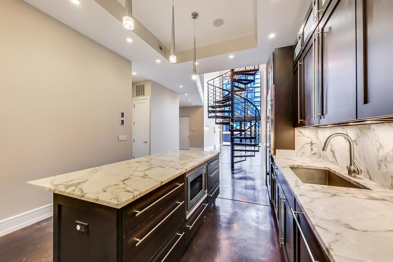 813 West Fulton Market, Unit 2 Chicago, IL 60607 - Photo 6 of 41