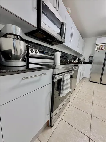 $2,600 | 3000 South Ocean Drive, Unit 904, Hollywood, FL 33019