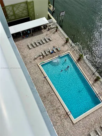 $2,400 | 3000 South Ocean Drive, Unit 904, Hollywood, FL 33019