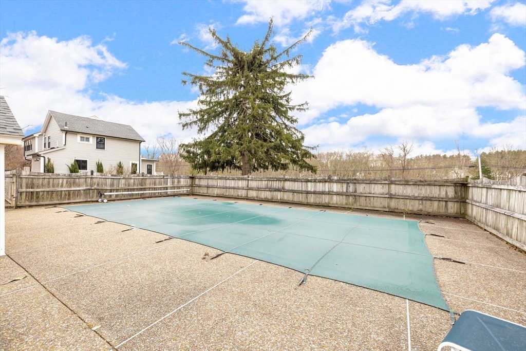 36 Fisher Road Southborough, MA 01772 - Photo 28 of 40 Gallery Image 28