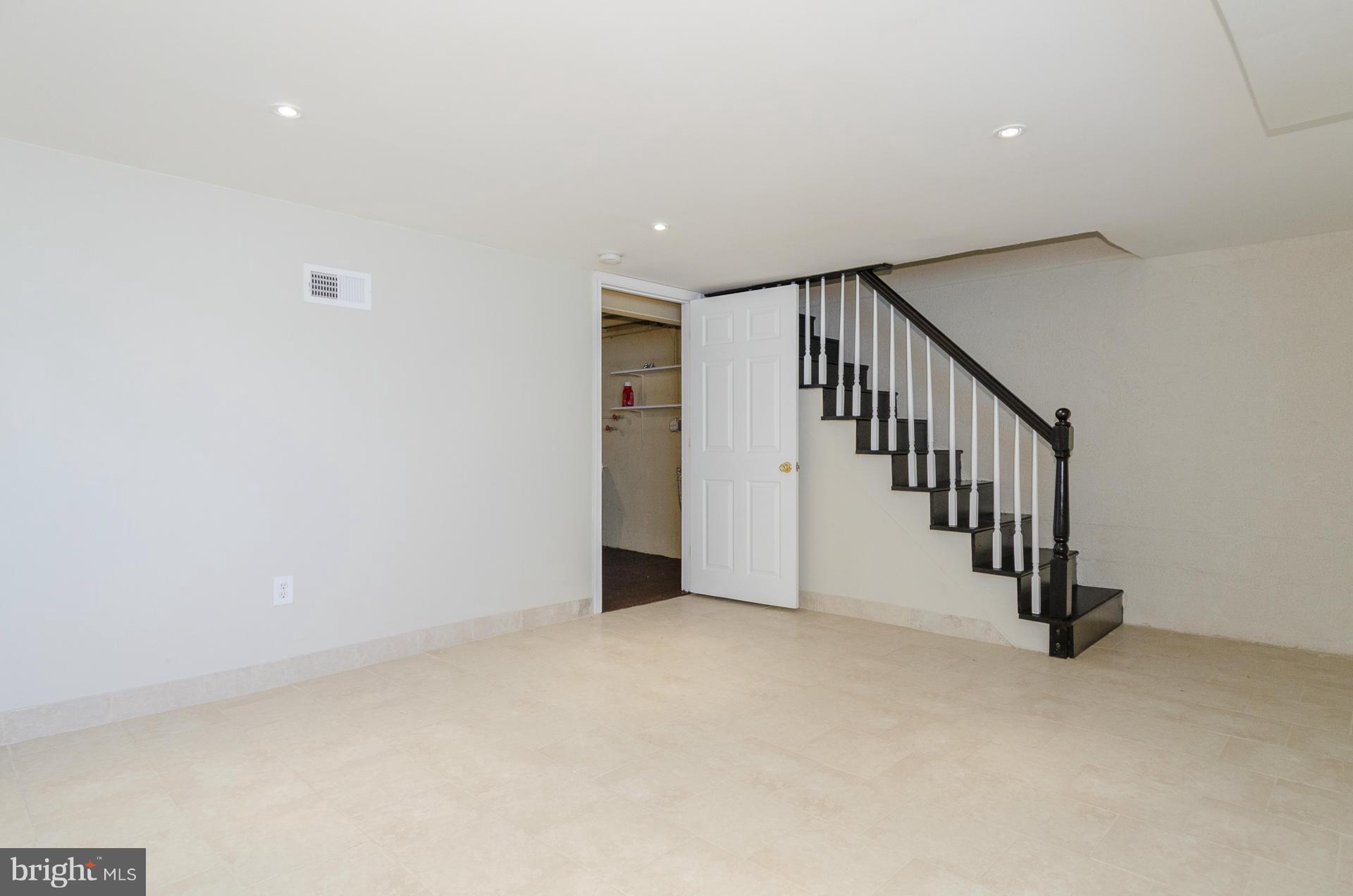 1606 East Cold Spring Lane Baltimore, MD 21218 - Photo 20 of 29 Family Room