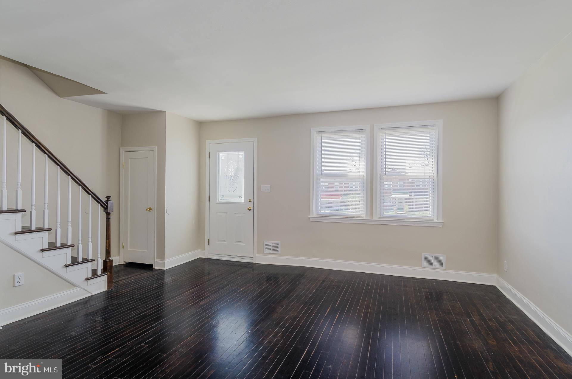 1606 East Cold Spring Lane Baltimore, MD 21218 - Photo 4 of 29 Living Room