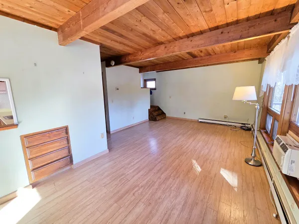 $325,000 | 119 Newton Hill Road, Vernon, VT 05354