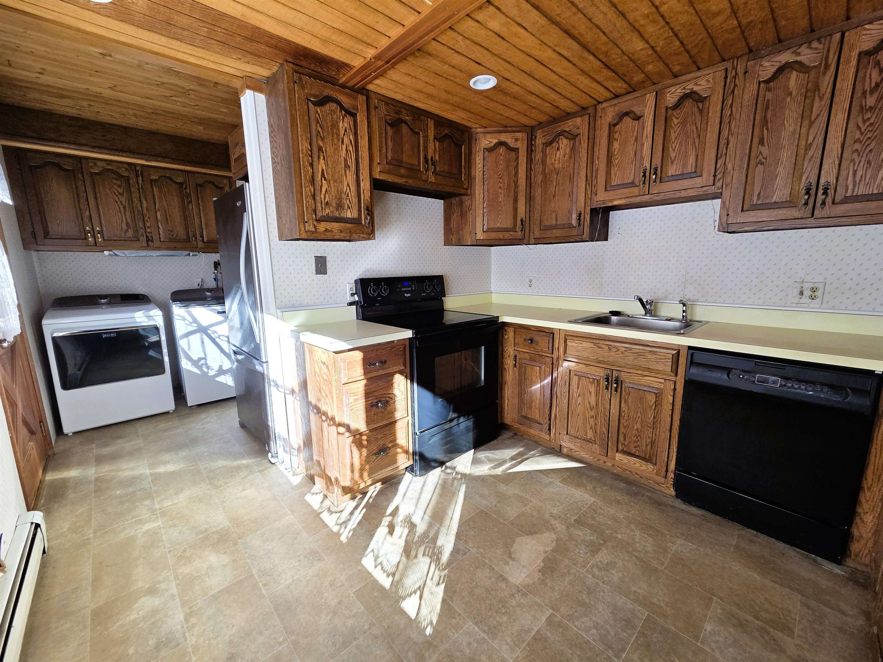 119 Newton Hill Road Vernon, VT 05354 - Photo 4 of 30