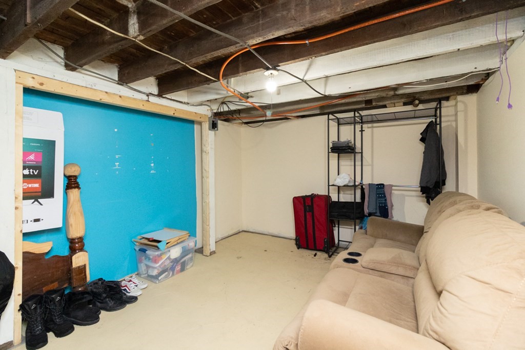 64 St James Circle Springfield, MA 01104 - Photo 17 of 20