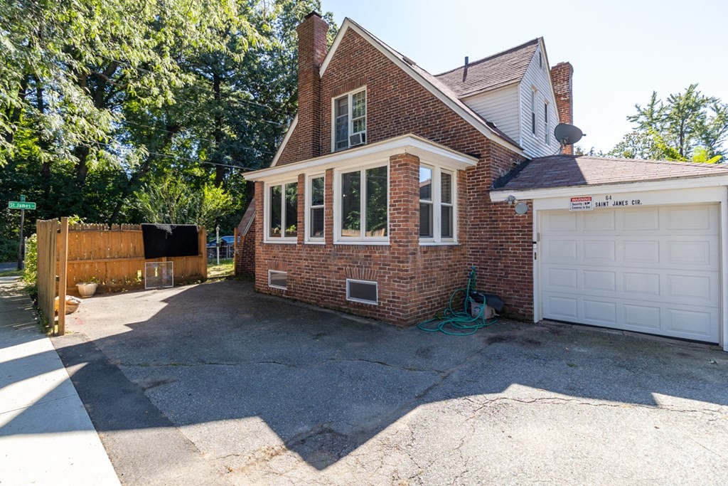 64 St James Circle Springfield, MA 01104 - Photo 19 of 20