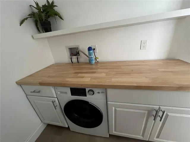 a view of washer and dryer