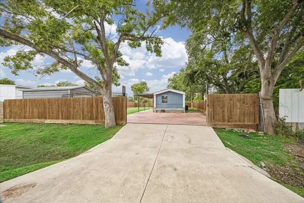 $130,000 | 1314 Avenue A, Fresno, TX 77545