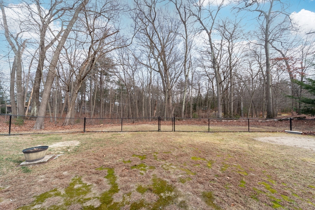 2 Woodruff Road Clinton, MA 01510 - Photo 4 of 29 Gallery Image 4