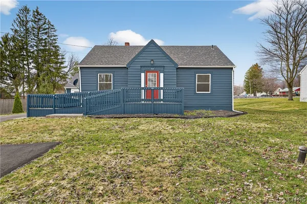 $215,000 | 303 Fremont Road, Manlius, NY 13057