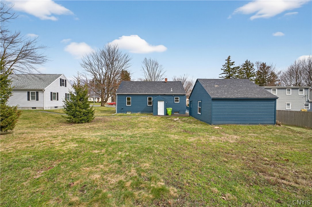 303 Fremont Road Manlius, NY 13057 - Photo 4 of 24