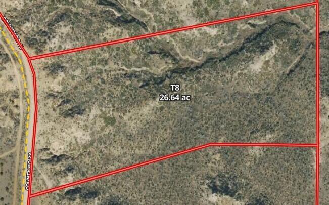 T8 County Road 22 Clarendon, TX 79226 - Photo 10 of 10 a view of a yard from a balcony