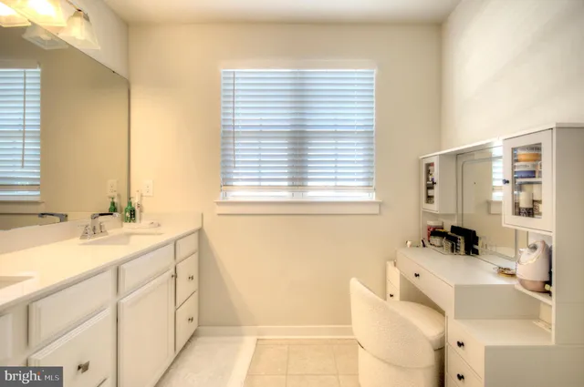 $675,000 | 8 Eichmann Way, Woodstown, NJ 08098