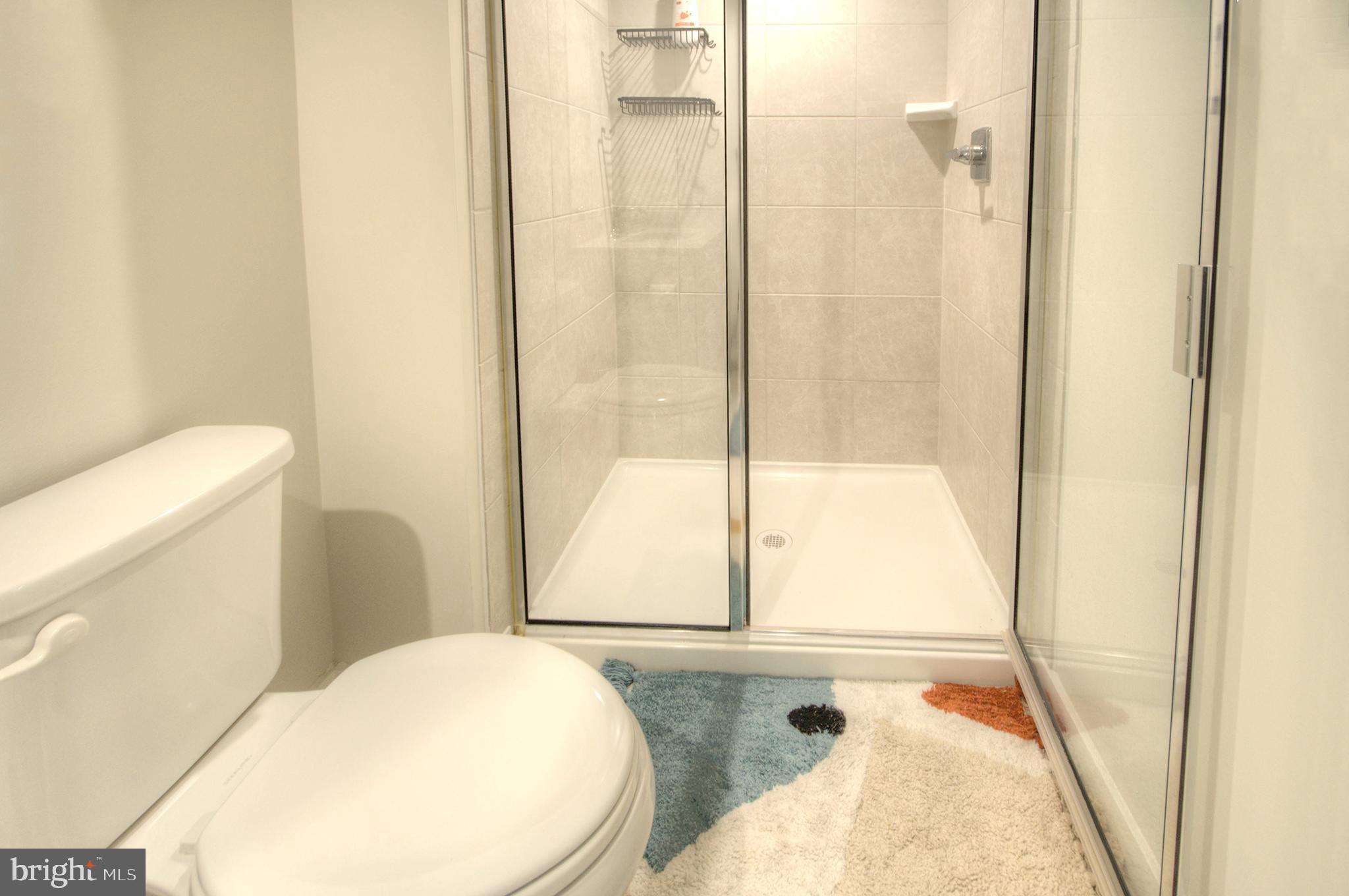 8 Eichmann Way Woodstown, NJ 08098 - Photo 41 of 47 a bathroom with a toilet and a tub