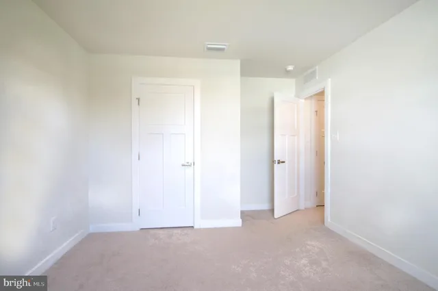 $675,000 | 8 Eichmann Way, Woodstown, NJ 08098