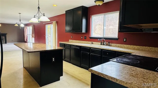 $450,000 | 917 Emerald Oaks Court, Eureka, MO 63025