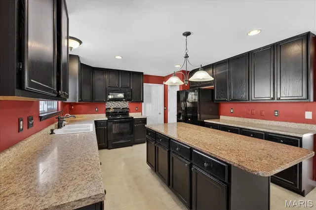 $450,000 | 917 Emerald Oaks Court, Eureka, MO 63025