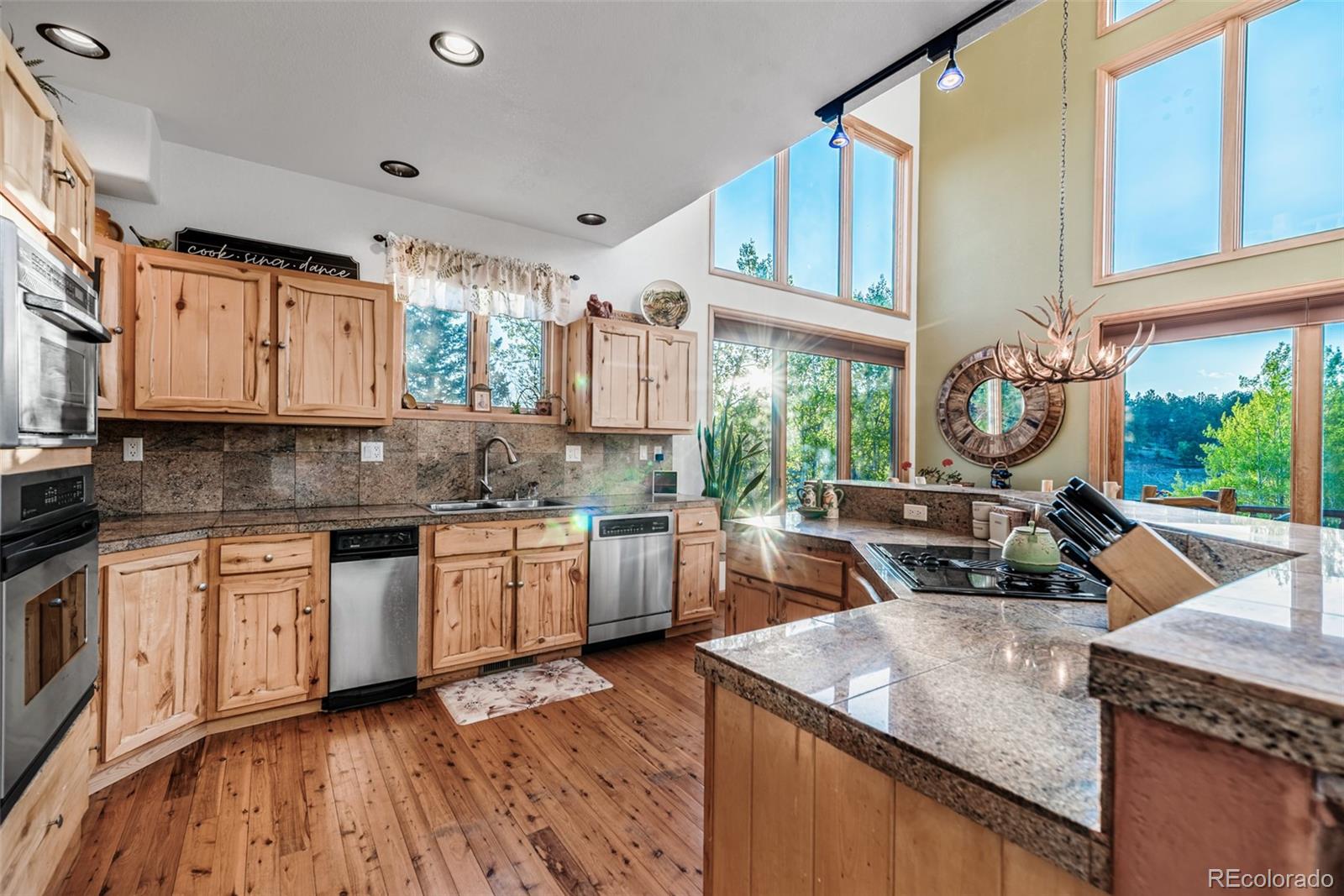 1996 Al Gulch Road Jefferson, CO 80456 - Photo 11 of 48