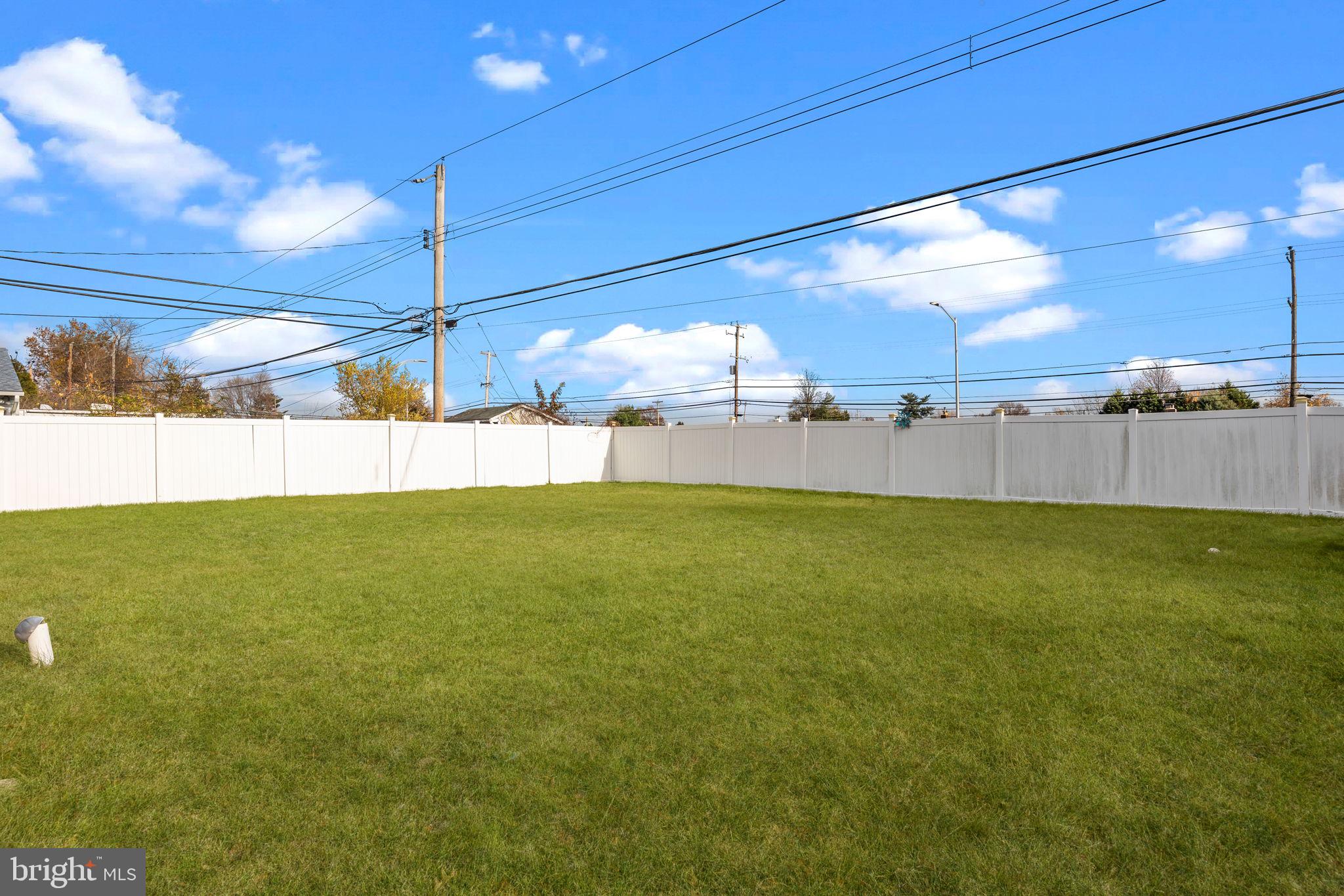 179 Crabtree Drive Levittown, PA 19055 - Photo 23 of 25 a view of a indoor basketball court