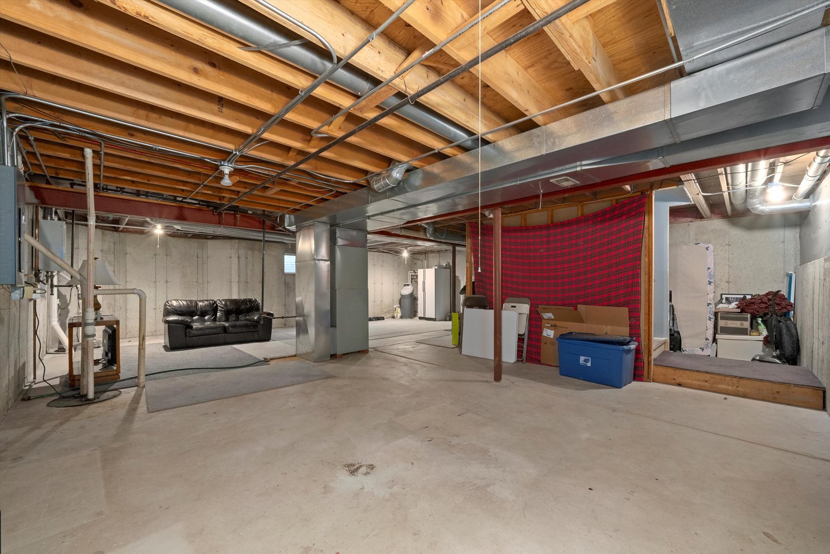 258 Silverado Street Bolingbrook, IL 60490 - Photo 19 of 31 a view of a big room with gym equipment