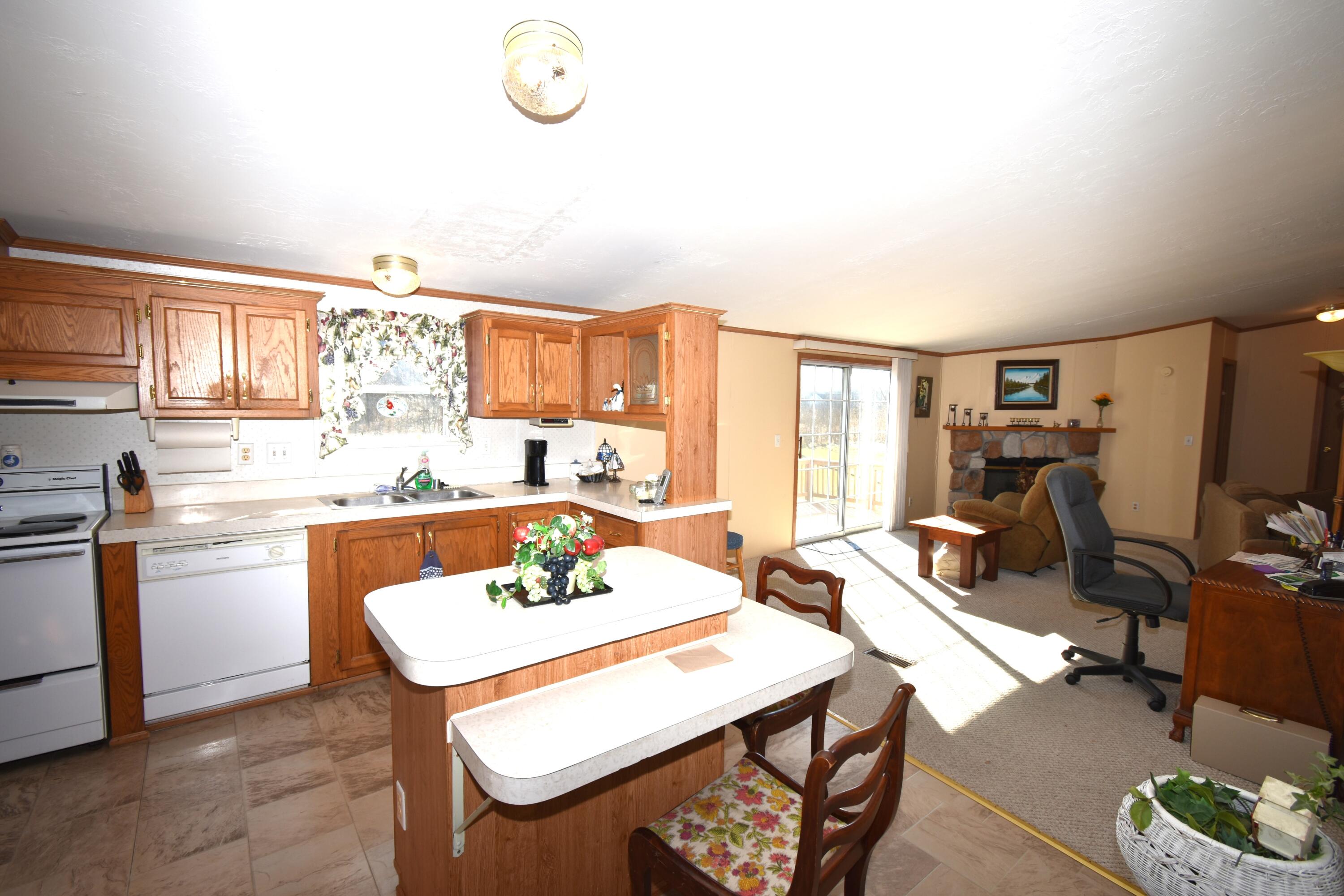 1031 Brower Road Lima, OH 45801 - Photo 11 of 25 DSC_0473