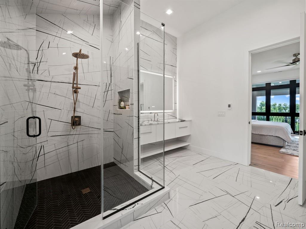 2575 Hiller Road West Bloomfield, MI 48324 - Photo 32 of 50 Gallery Image 32