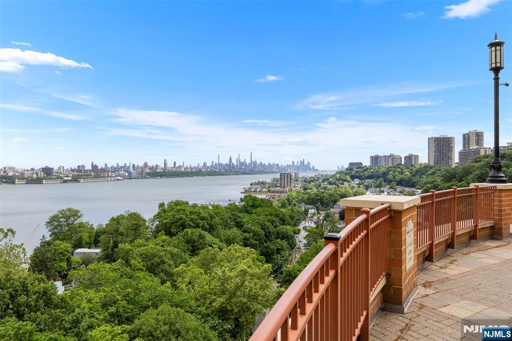 100 Old Palisade Road, Unit 3215 Fort Lee, NJ 07024 - Photo 36 of 43