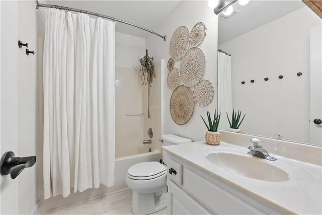 $439,900 | 312 Southeast Breon Bay, Lee's Summit, MO 64063