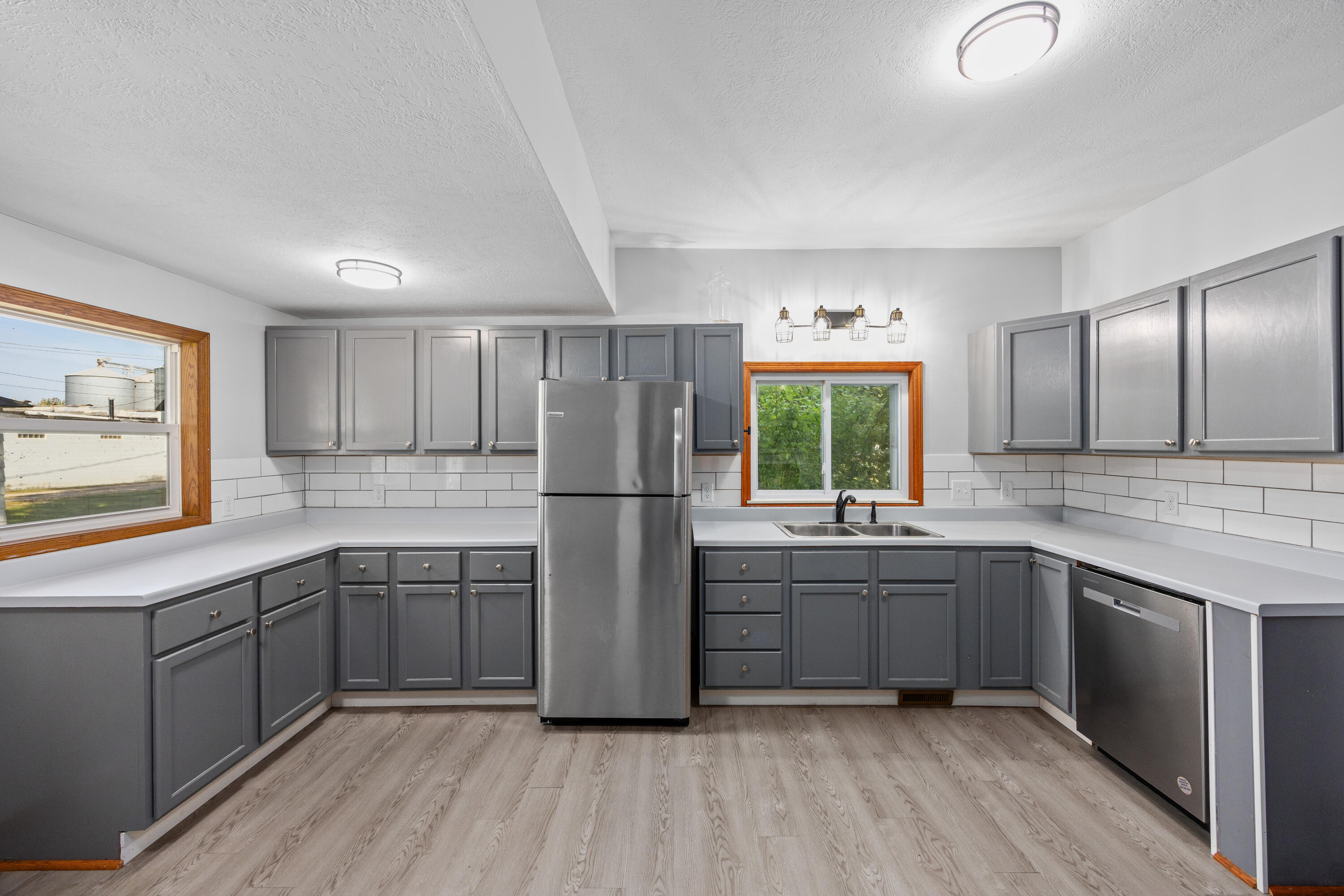 152 Washington Street Sunfield, MI 48890 - Photo 11 of 36 IMG_1007