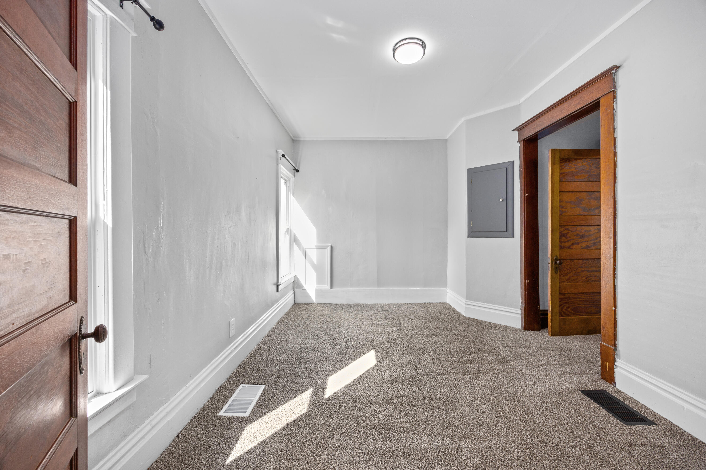 152 Washington Street Sunfield, MI 48890 - Photo 16 of 36 IMG_1012