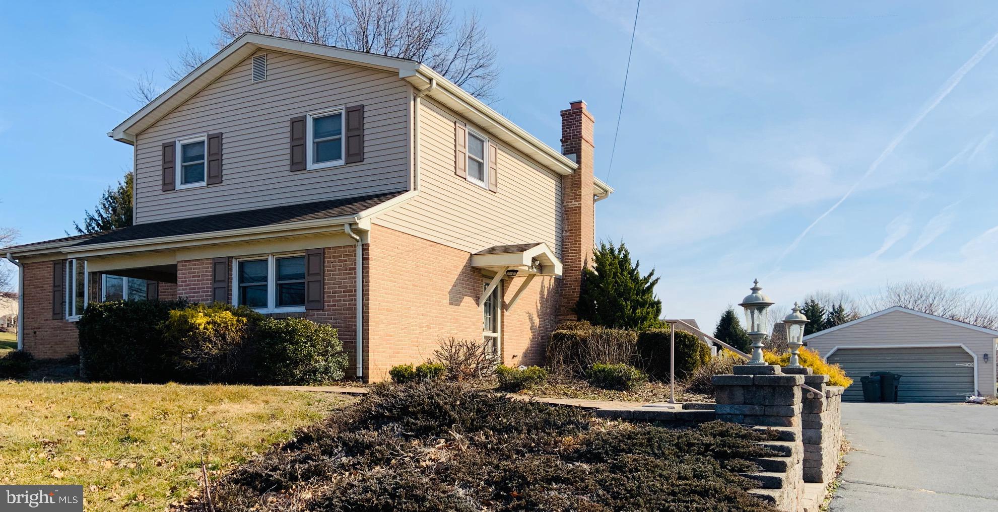 137 North Penryn Road Manheim, PA 17545 - Photo 2 of 20