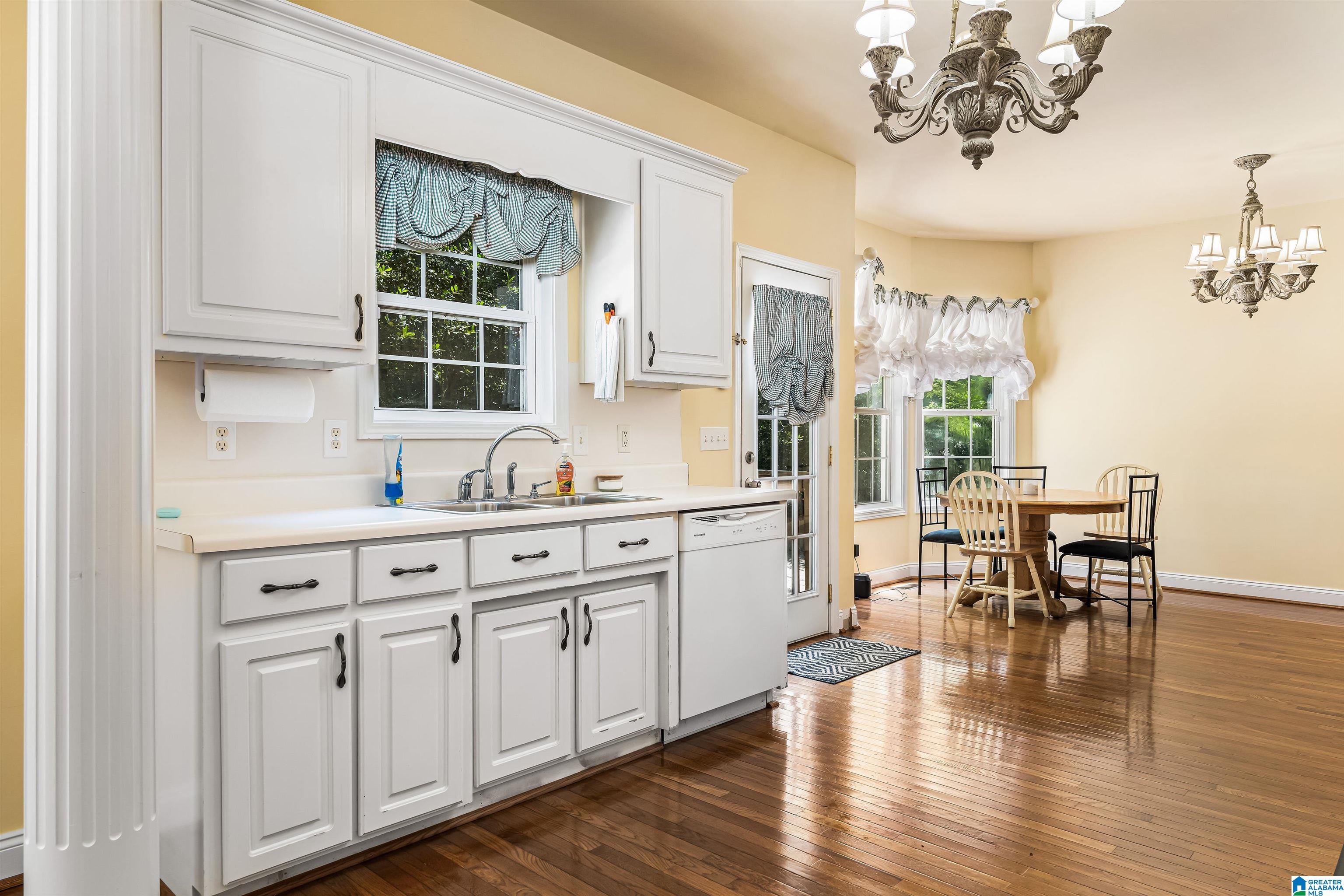 8445 Clayton Road Trussville, AL 35173 - Photo 12 of 39