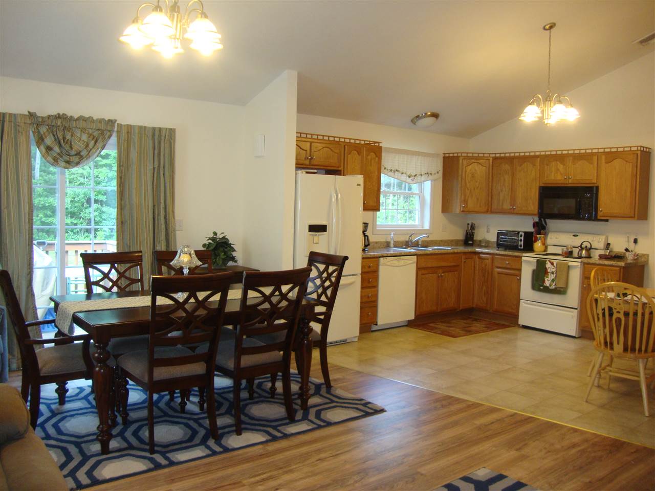 122 A High Range Road, Unit 122A Londonderry, NH 03053 - Photo 6 of 6 Gallery Image 6