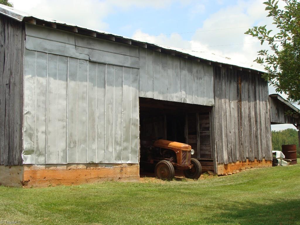 125 Shoaley Branch Road Elkin, NC 28621 - Photo 14 of 30 Gallery Image 14