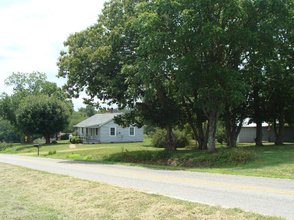 125 Shoaley Branch Road Elkin, NC 28621 - Photo 16 of 30 Gallery Image 16