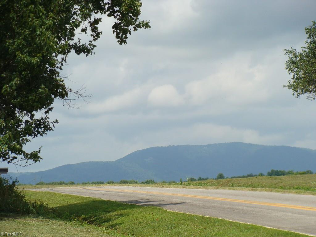 125 Shoaley Branch Road Elkin, NC 28621 - Photo 10 of 30 Gallery Image 10