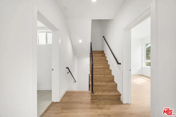 $4,500 | 11253 Hatteras Street, North Hollywood, CA 91601