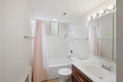 $145,000 | 600 East 8th Street, Unit 2K, Kansas City, MO 64106