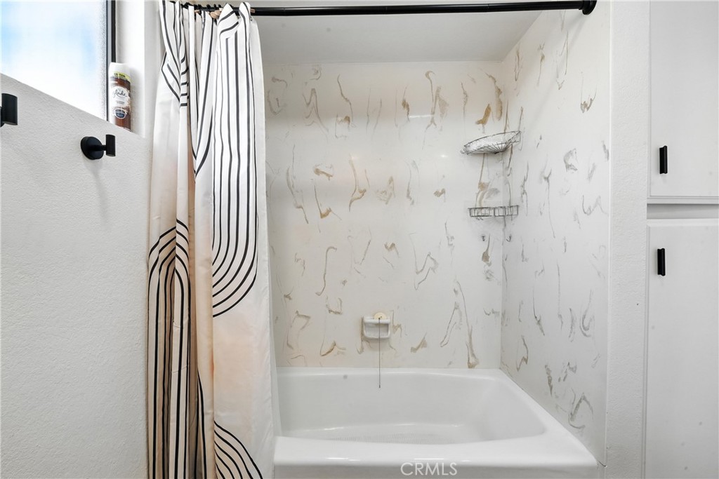 14536 Ketch Lane Helendale, CA 92342 - Photo 40 of 68