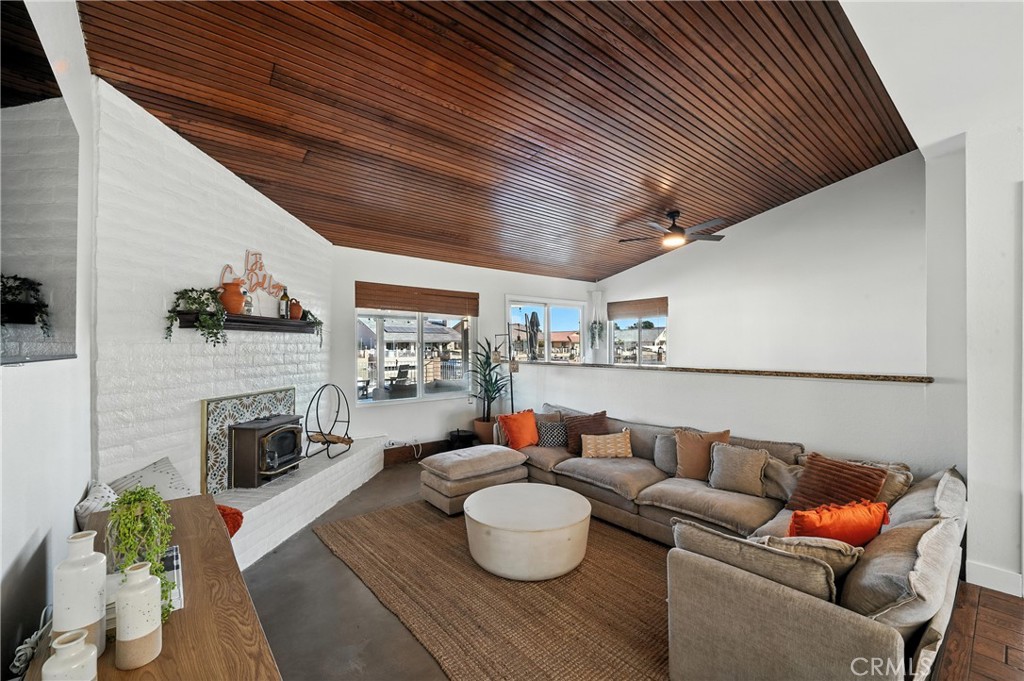 14536 Ketch Lane Helendale, CA 92342 - Photo 7 of 68