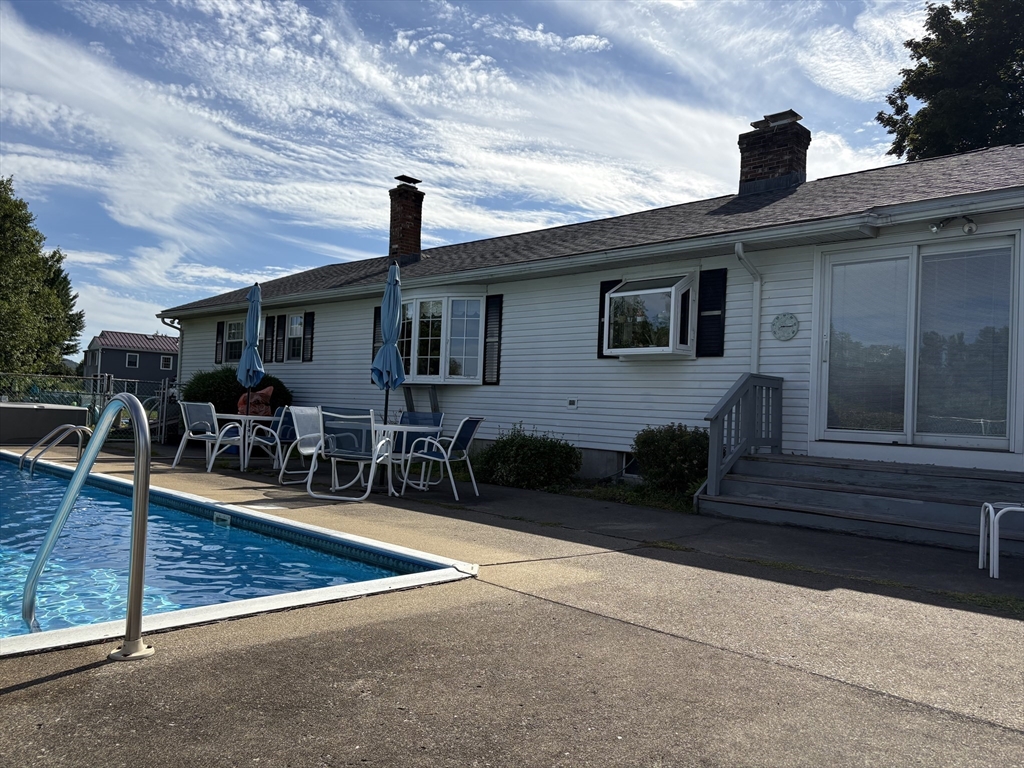 2 Scott Lane Hadley, MA 01035 - Photo 7 of 39