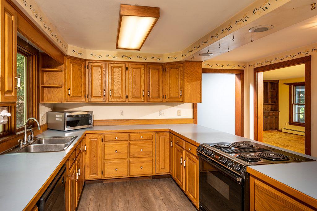 80 Fall Mill Road York, ME 03909 - Photo 5 of 21