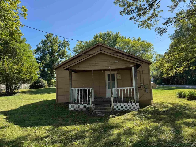 $275,000 | 1015 West Gourley Pike, Bloomington, IN 47404