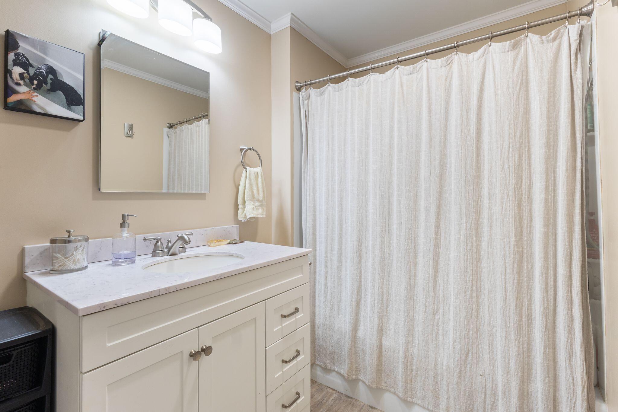 31 Dill Street Lewiston, ME 04240 - Photo 15 of 29 Bathroom