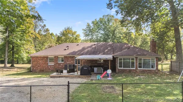 $324,900 | 375 North Hereford Lane, Madison, IN 47250