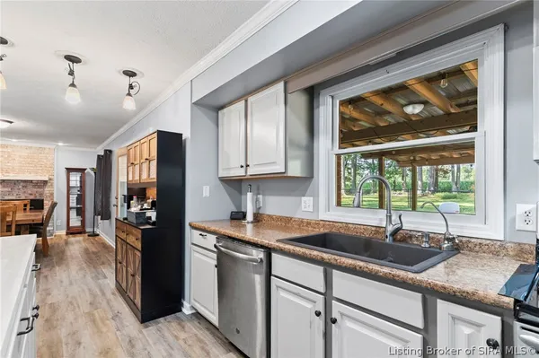 $324,900 | 375 North Hereford Lane, Madison, IN 47250
